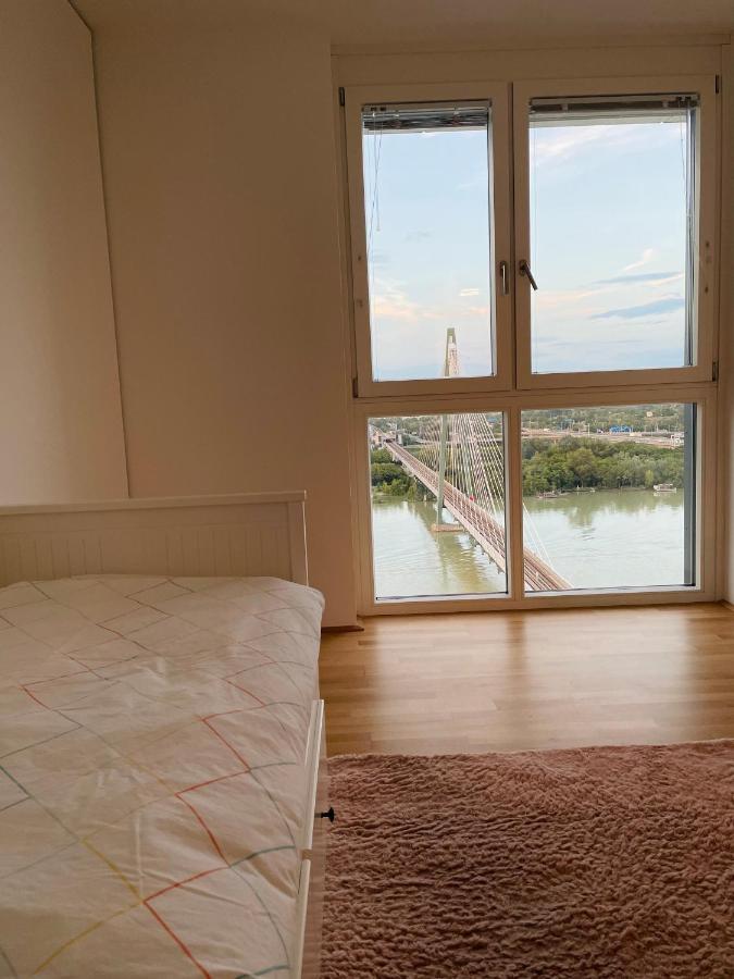 Danube Skyline Executive Appartement
